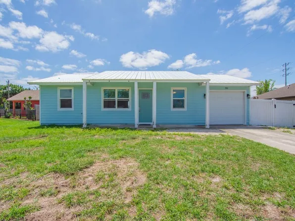 980 SW Connecticut Terrace, Port St Lucie, FL 34953