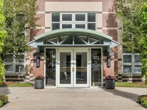 273 Cambridge Rd APT 508, Woburn, MA 01801