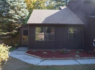 1 Wake Robin Rd, Malta, NY 12020