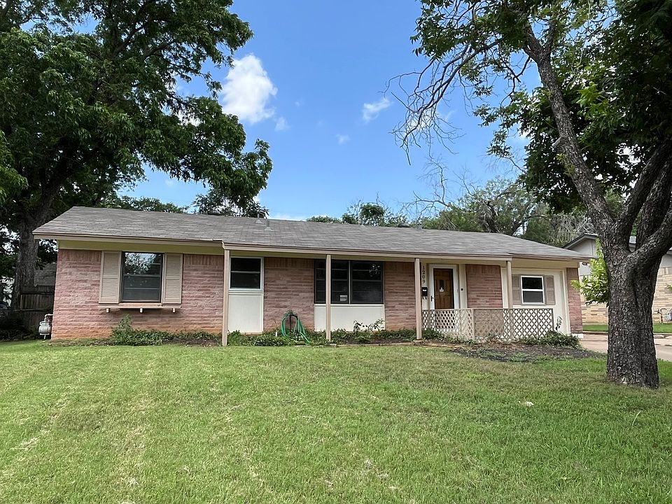 1st image of 1209 Glenn Dr