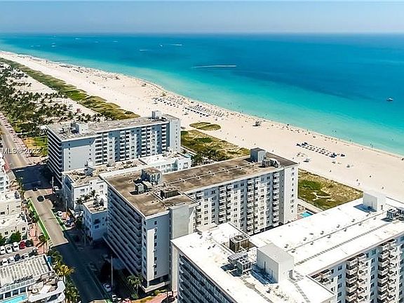 5th image of 401 Ocean Dr APT 805