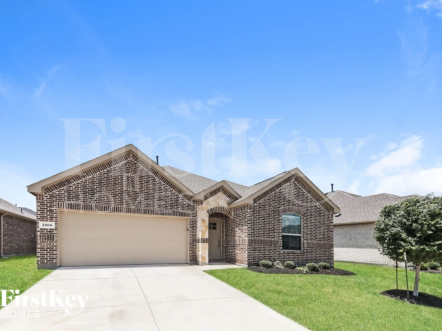 3 bed, 2.0 bath, 1602 sqft, $2,120 — Photo 2