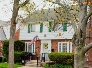 18100 Greenlawn St, Detroit, MI 48221