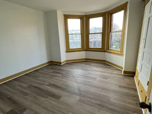 706 W Butler St, Philadelphia, PA 19140