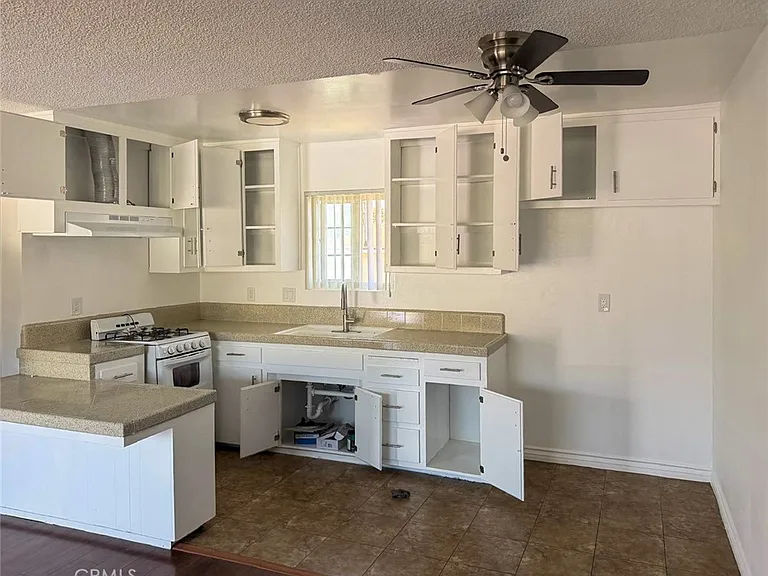 316 N Alameda Ave E #E — Photo 3