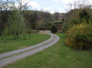 2744 Clever Creek Rd, Watertown, TN 37184