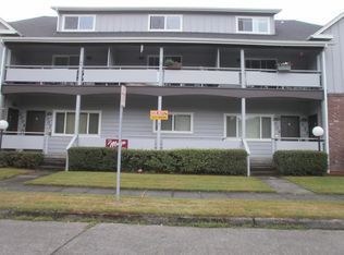 1339 20th Ave APT 12, Longview, WA 98632