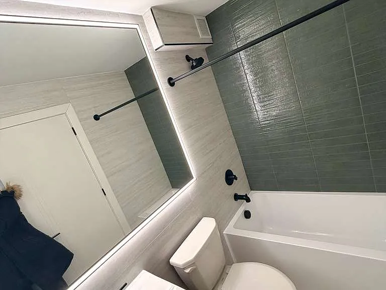 Cosmo 440 Luxury Apartments — Photo 36