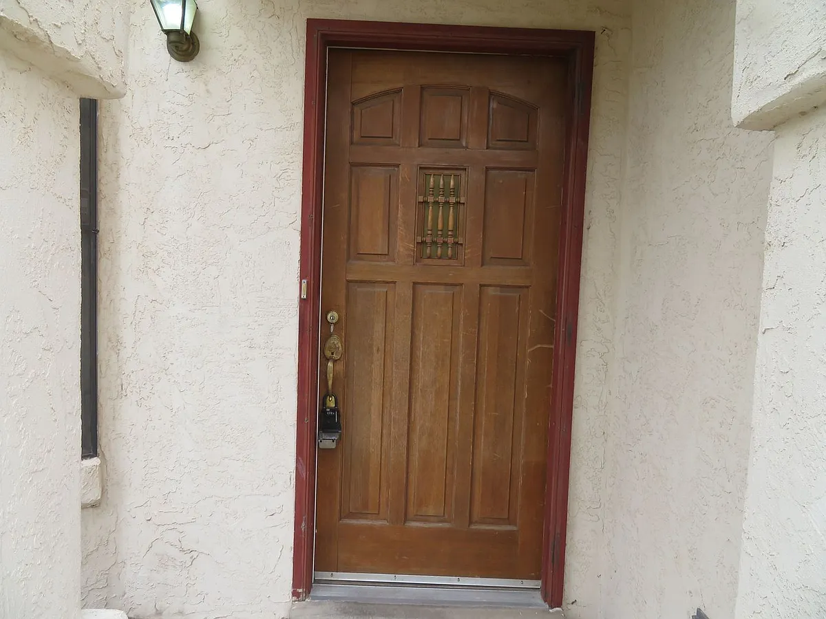 Building Photo - 654 Rouault Ave