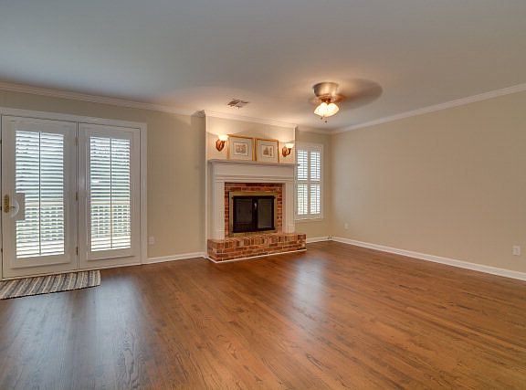 3rd image of 18 Plantation Hills Dr