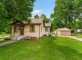 613 E Albert Ave, Independence, MO 64055
