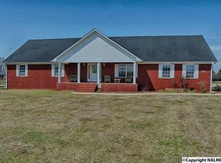 290 Chipmunk Cir, New Market, AL 35761