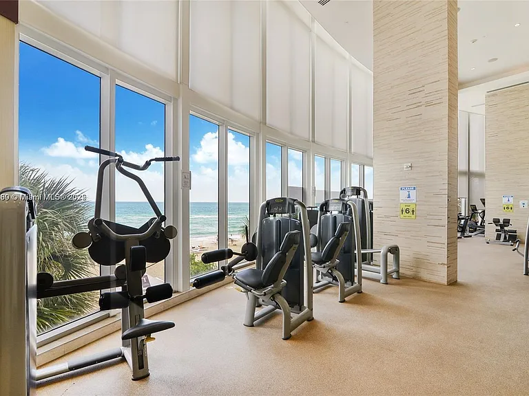 15811 Collins Ave #704 — Photo 13