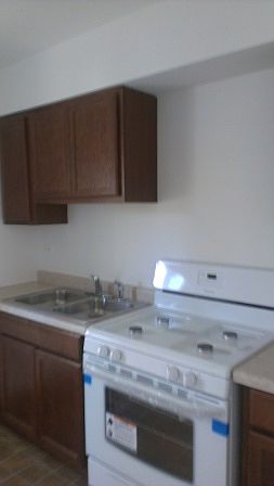 2nd image of 1011 N Broadway St APT B
