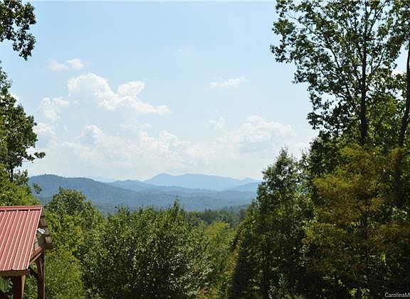 5th image of 206 Berry Hill Dr