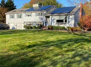 3 Regal Pl, Lincroft, NJ