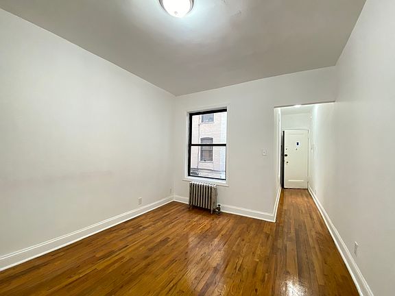 5th image of 31-11 32nd St #4