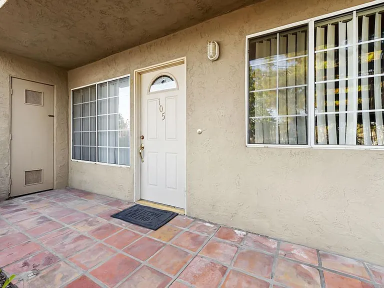 4775 Seminole Dr #105 — Photo 32