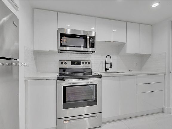 2nd image of 1114 S Douglas Rd #4