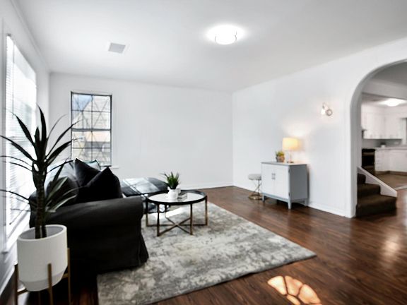2nd image of 208 N Elm St #1