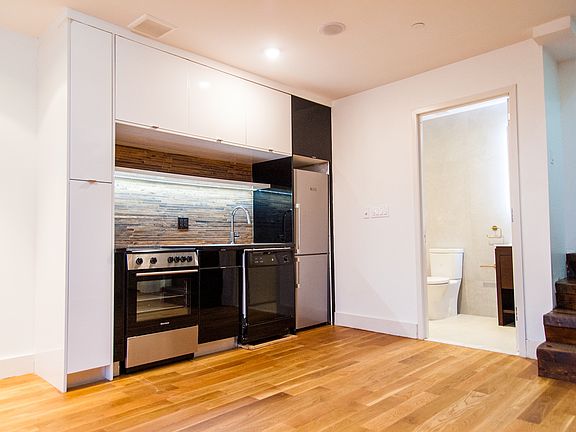4th image of 173A Green St