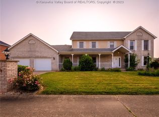 24 Augusta Ln, Hurricane, WV 25526