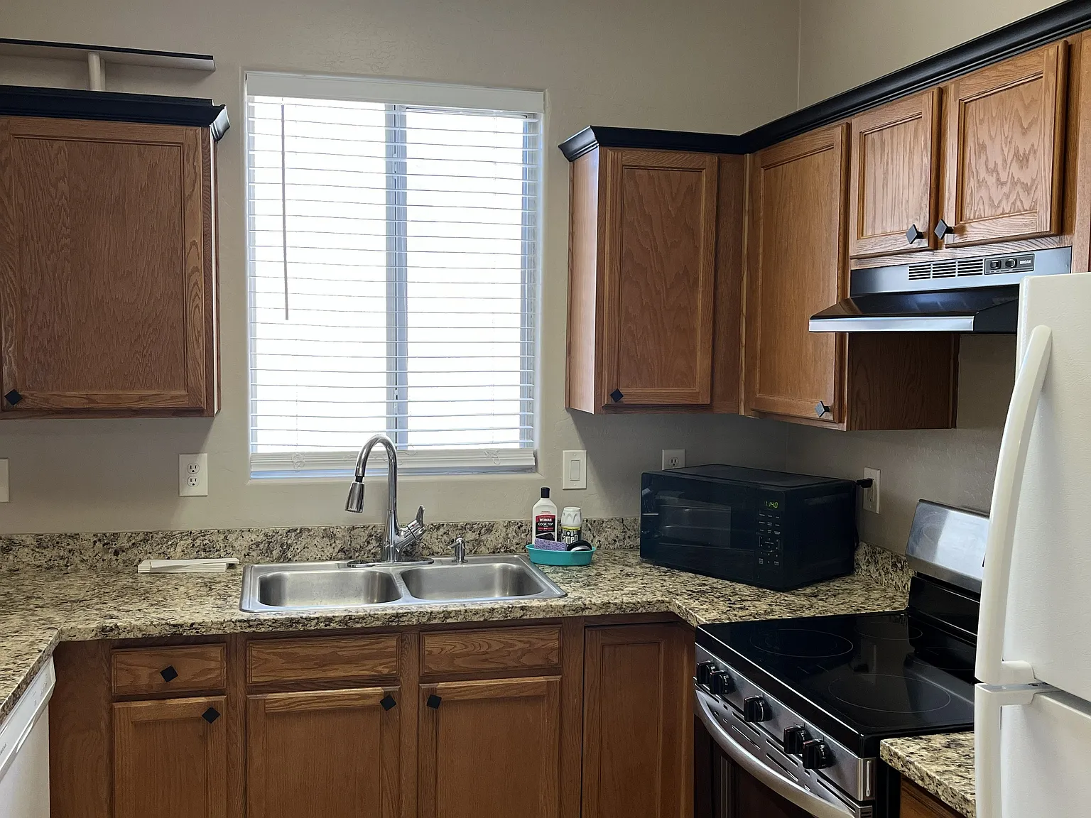 3 bed, 1158 sqft, $1,550 — Photo 4
