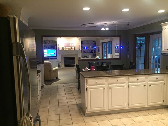 3rd image of 7691 Aster Dr