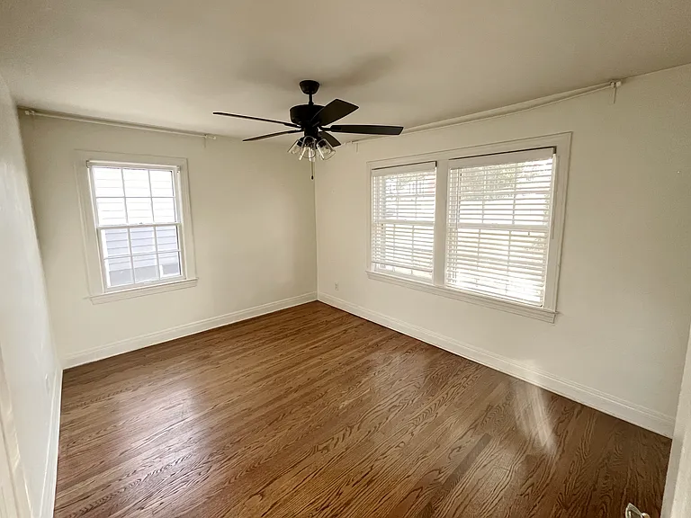 3901 Brownlee Rd — Photo 24