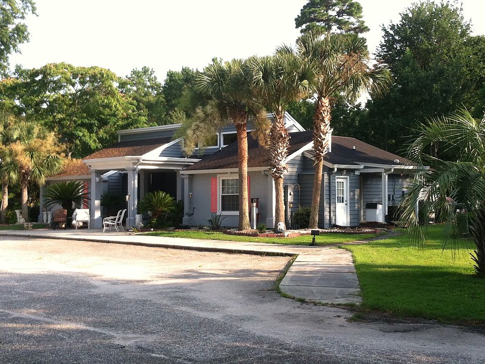 2nd image of 1429 Seacroft Dr