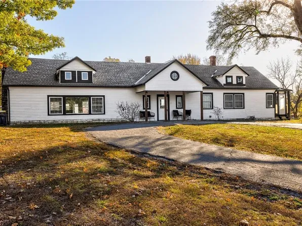 6501 NW Twin Oaks Dr, Kansas City, MO 64151