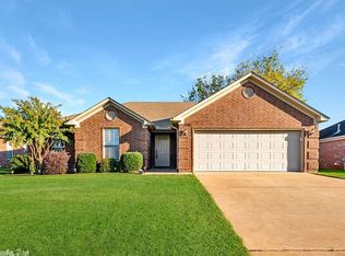 1700 Jasmine Ln, Conway, AR 72034