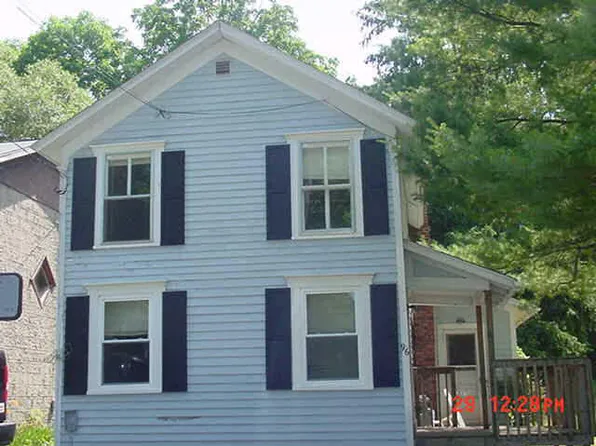 96 N Fair St, Newaygo, MI 49337