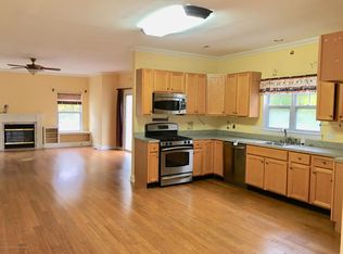 37 Sugarhill Rd, Manahawkin, NJ 08050