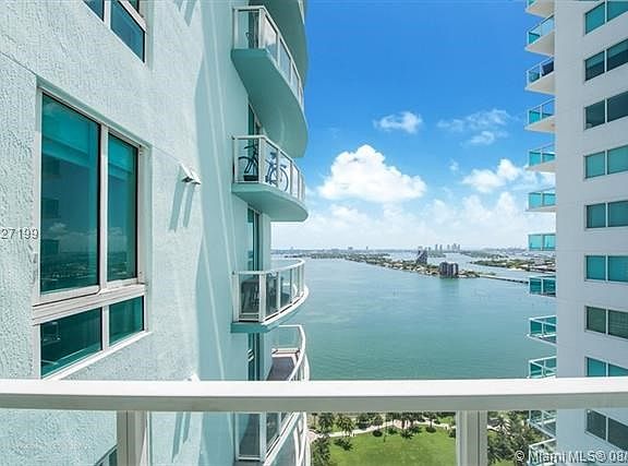 3rd image of 1900 N Bayshore Dr APT 2803