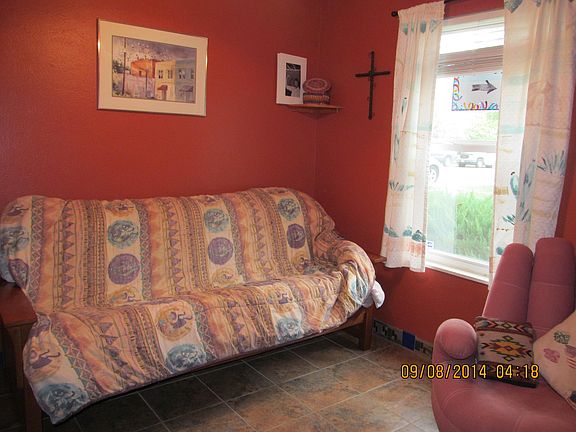 Small bedroom/office