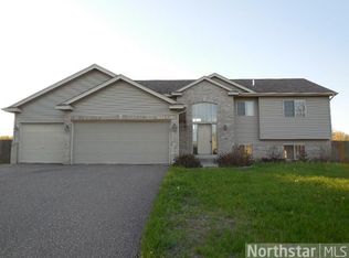 1106 Hillock St NW, Isanti, MN 55040