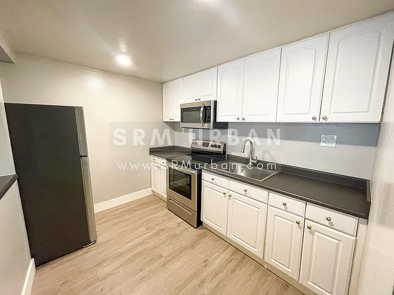 4318 Meade Ave #13 — Photo 7