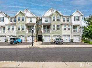 224 Park Ln, Dunellen, NJ 08812