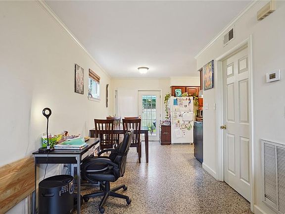 3rd image of 416-18 33rd St