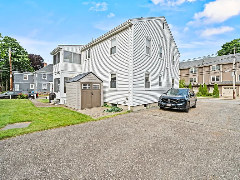 197 Lowell St #1 — Photo 19