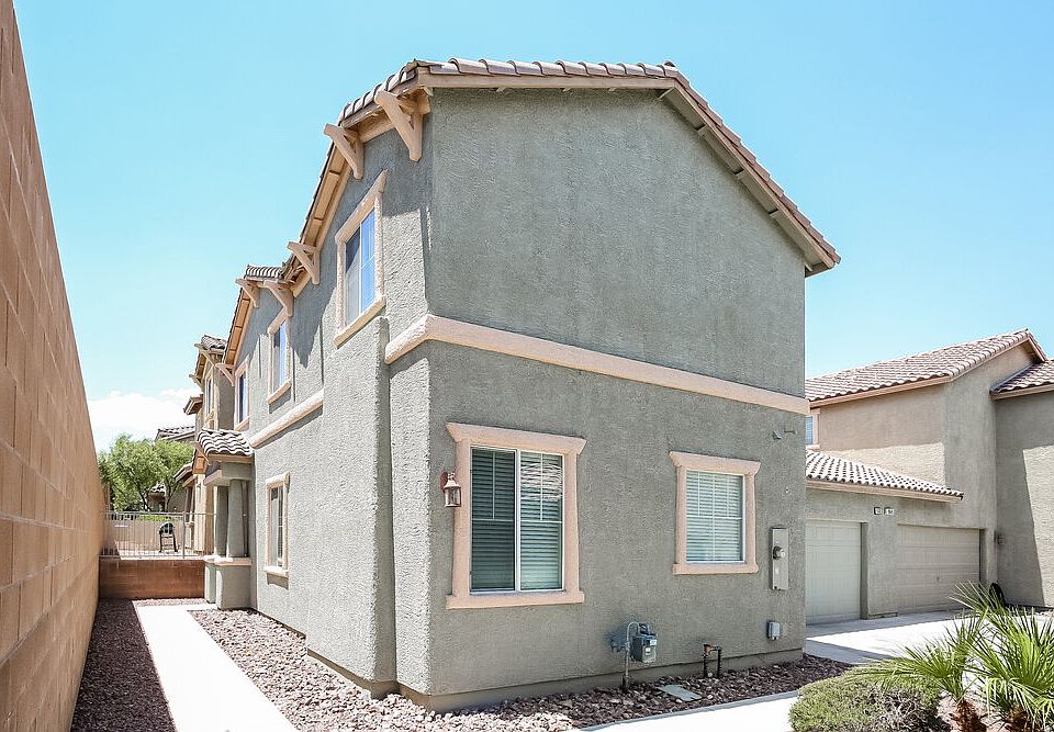 1st image of 9845 Fountain Walk Ave