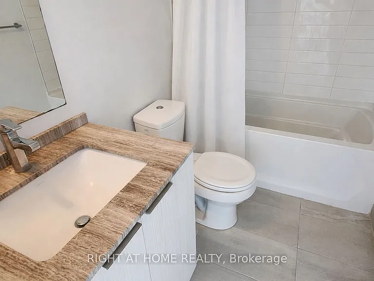 11 Wellesley St W #4301 — Photo 5