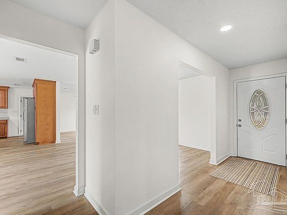 4th image of 4703 Santa Rosa Dr