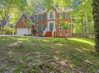 1004 S Wellonsburg Pl, Apex, NC 27502