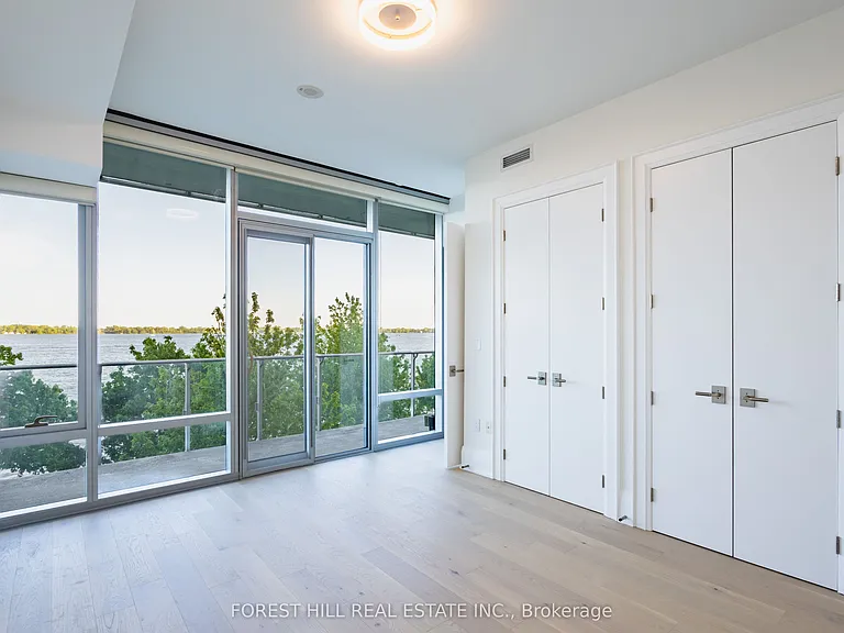 39 Queens Quay E #313 — Photo 11