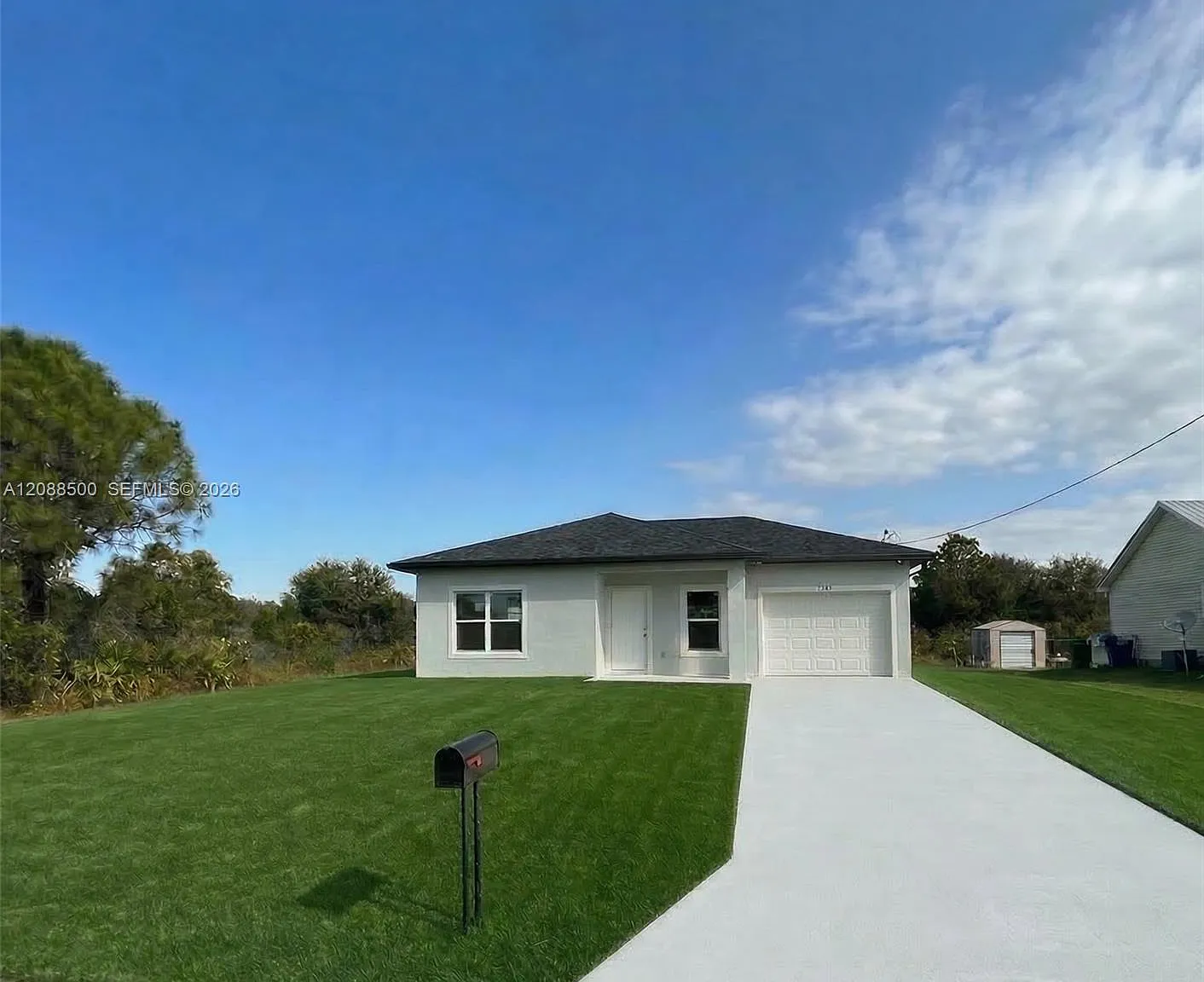 Leisure Lakes — Photo 1