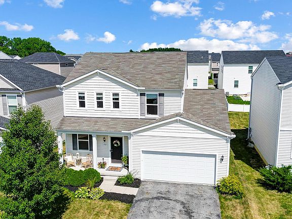 3rd image of 1206 Cicada St
