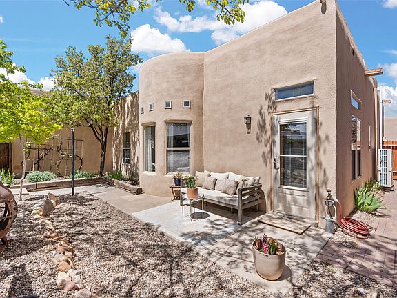 3rd image of 6488 Cerros Grandes Dr