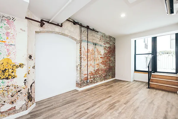 Rented by Nooklyn NYC LLC | media 87